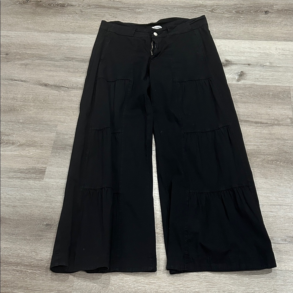 Black Tiered Wide-Leg Pants